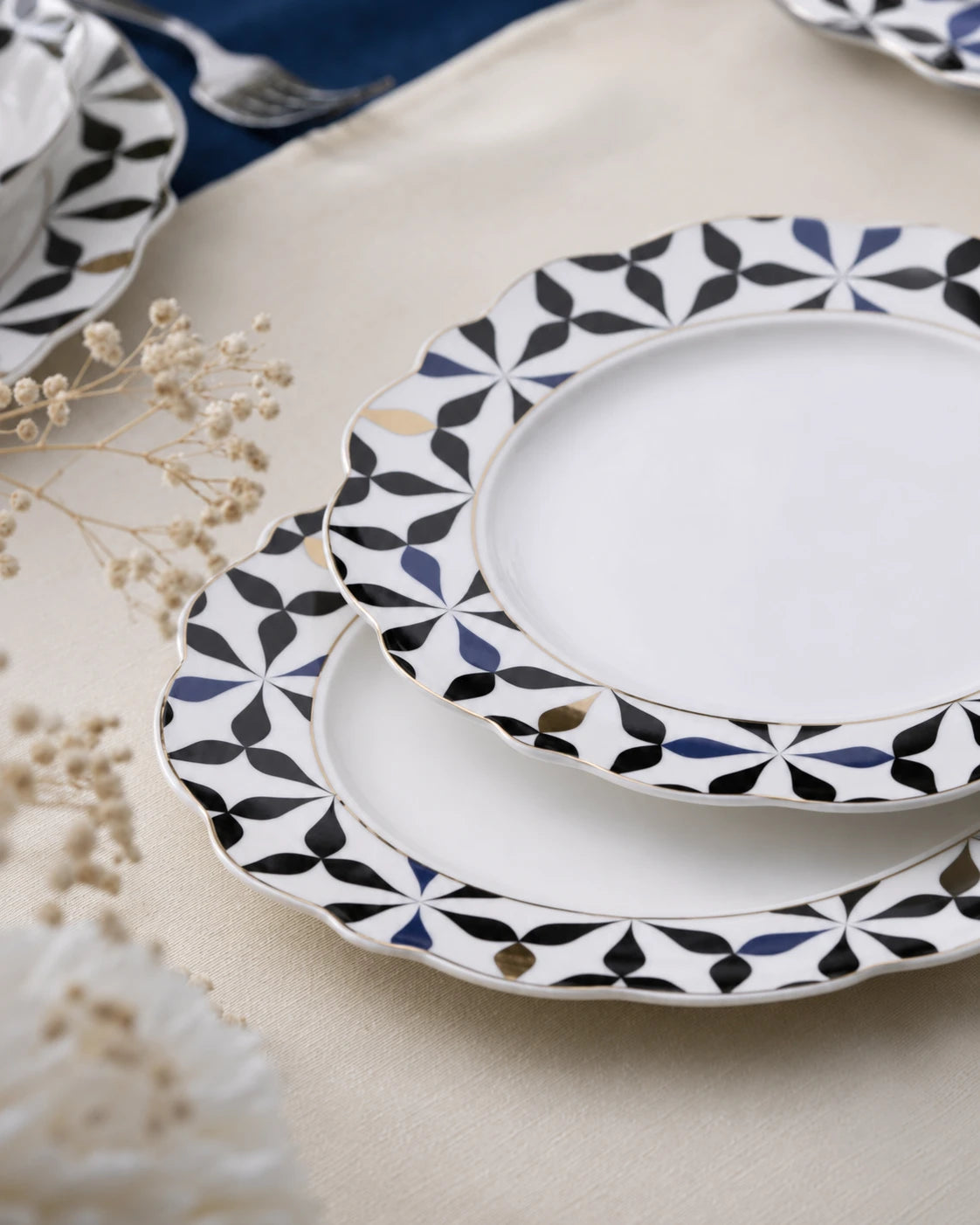 Acar Lorenzo 24-Piece Porcelain Dinnerware Set for 6