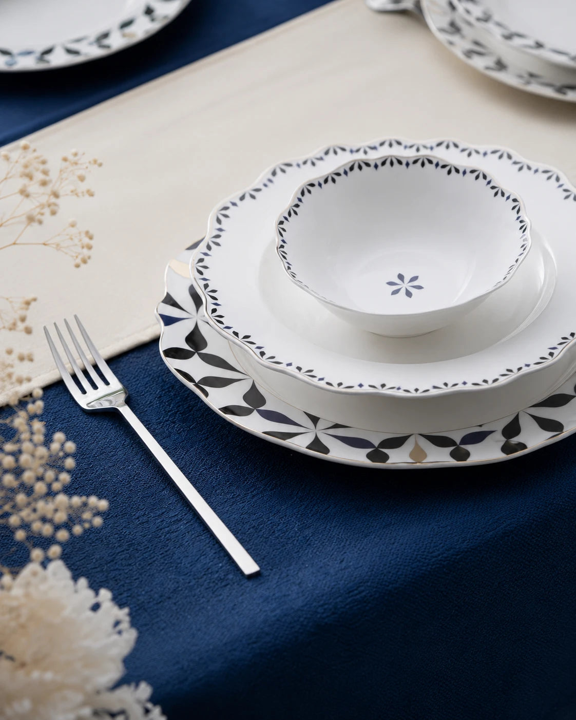 Acar Lorenzo 24-Piece Porcelain Dinnerware Set for 6