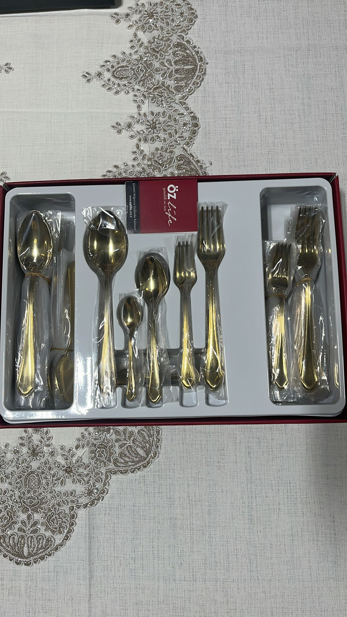 OZLIFE Nil 60-Piece Gold Titanium Cutlery Set